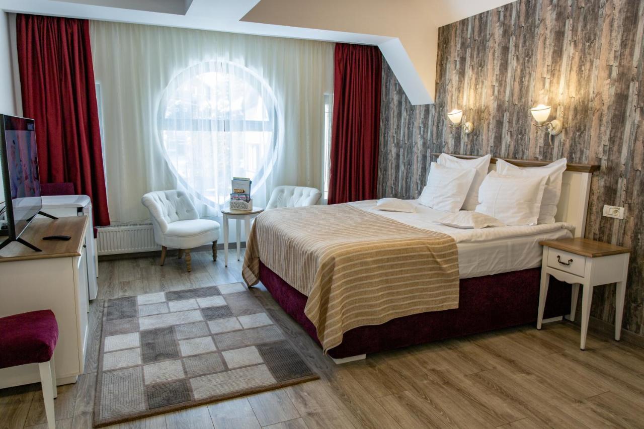 Pensiunea Carmen'S Mansion B Σινάια Εξωτερικό φωτογραφία