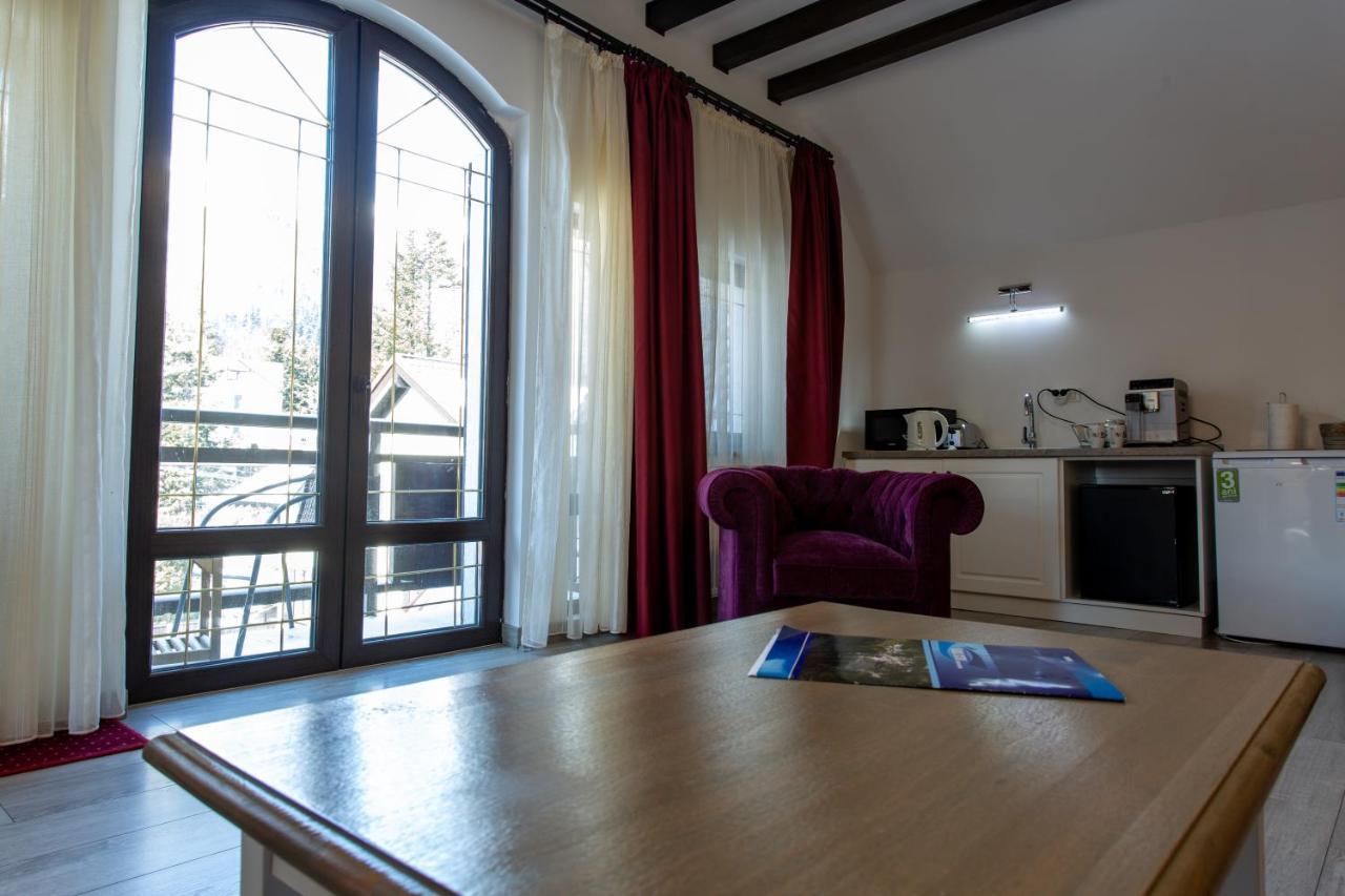 Pensiunea Carmen'S Mansion B Σινάια Εξωτερικό φωτογραφία